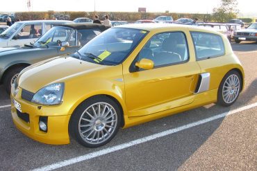 2003 Renault Clio V6 Gallery