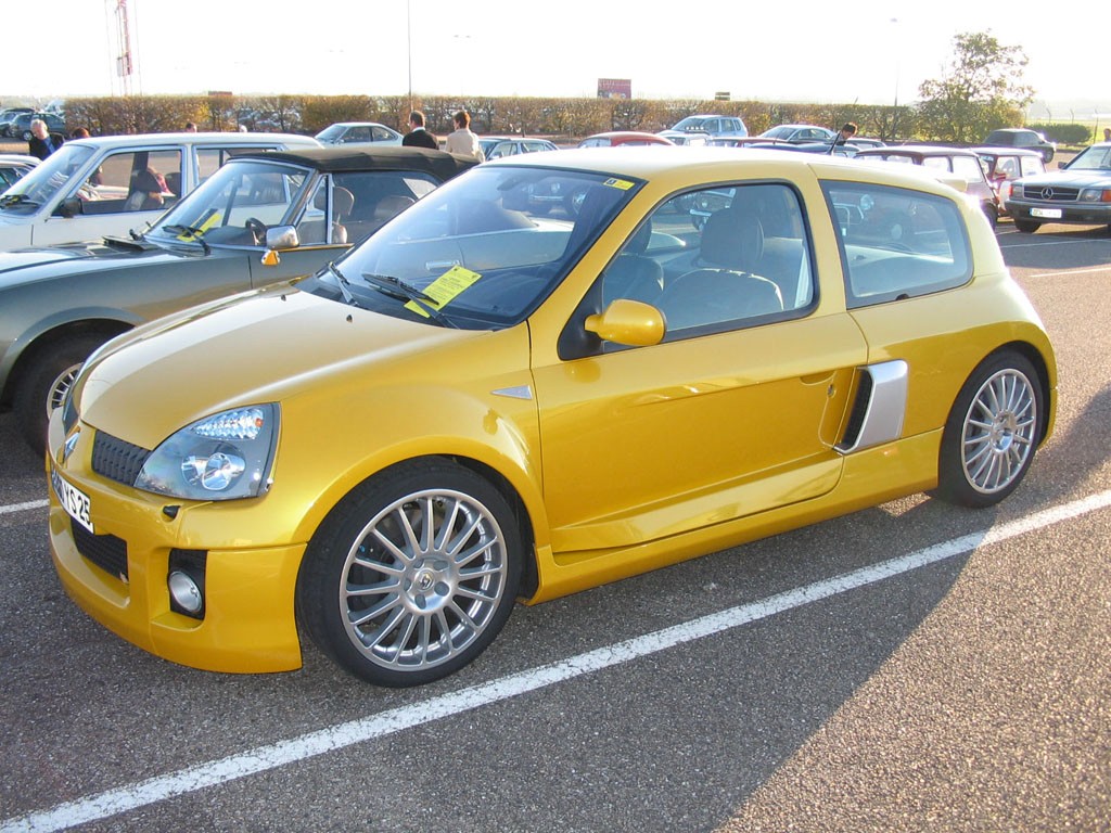 2003 Renault Clio V6