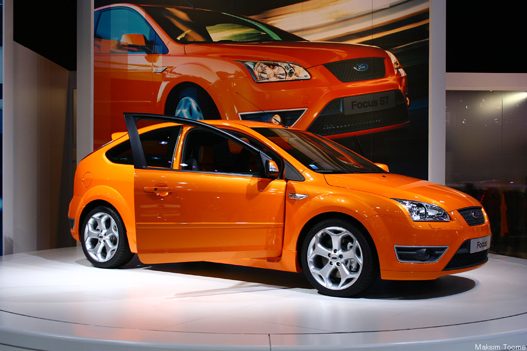 2005 Ford Focus ST Gallery