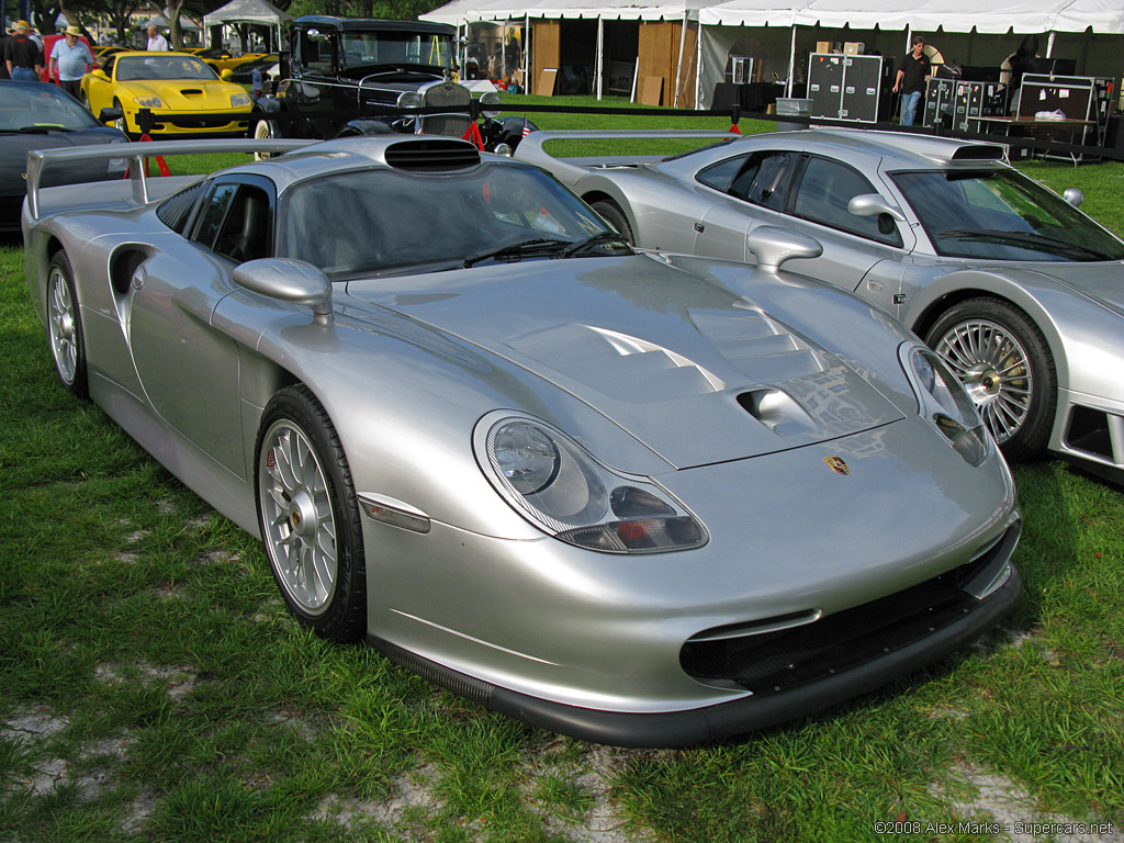 1997 Porsche 911 GT1 Straßenversion Gallery