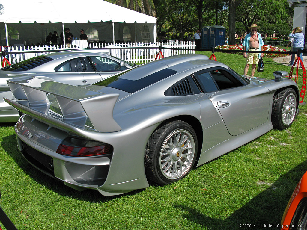 1997 Porsche 911 GT1 Straßenversion Gallery