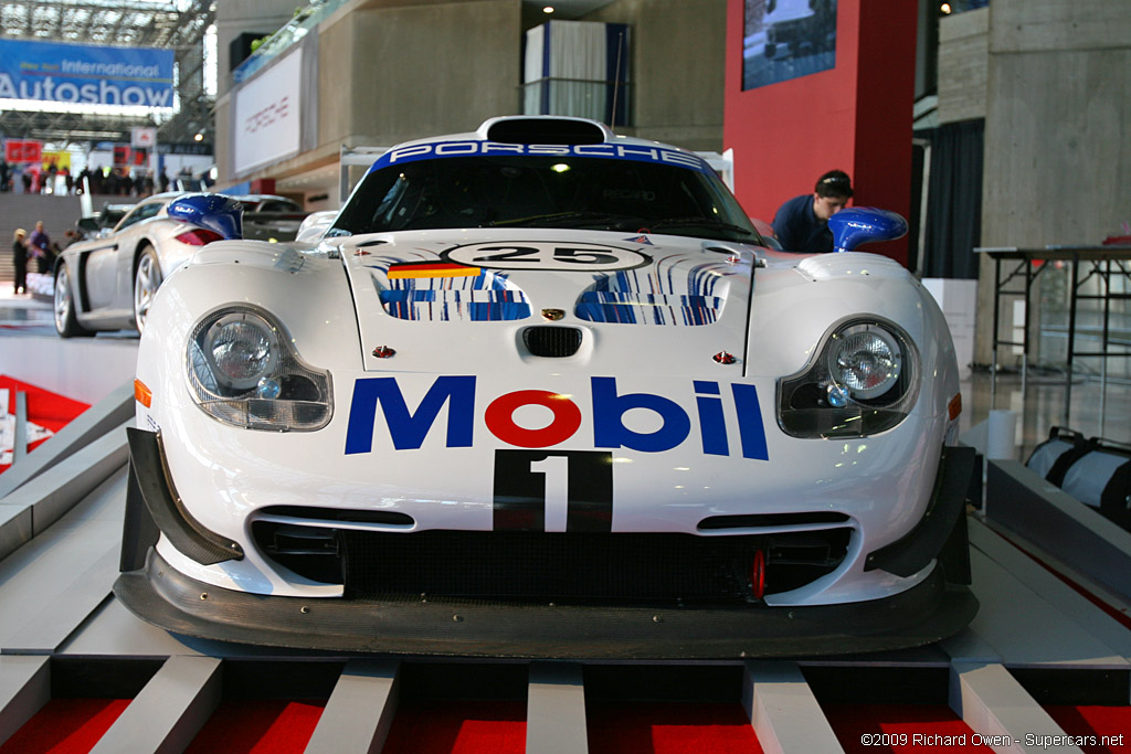 1997 Porsche 911 GT1 Evolution Gallery