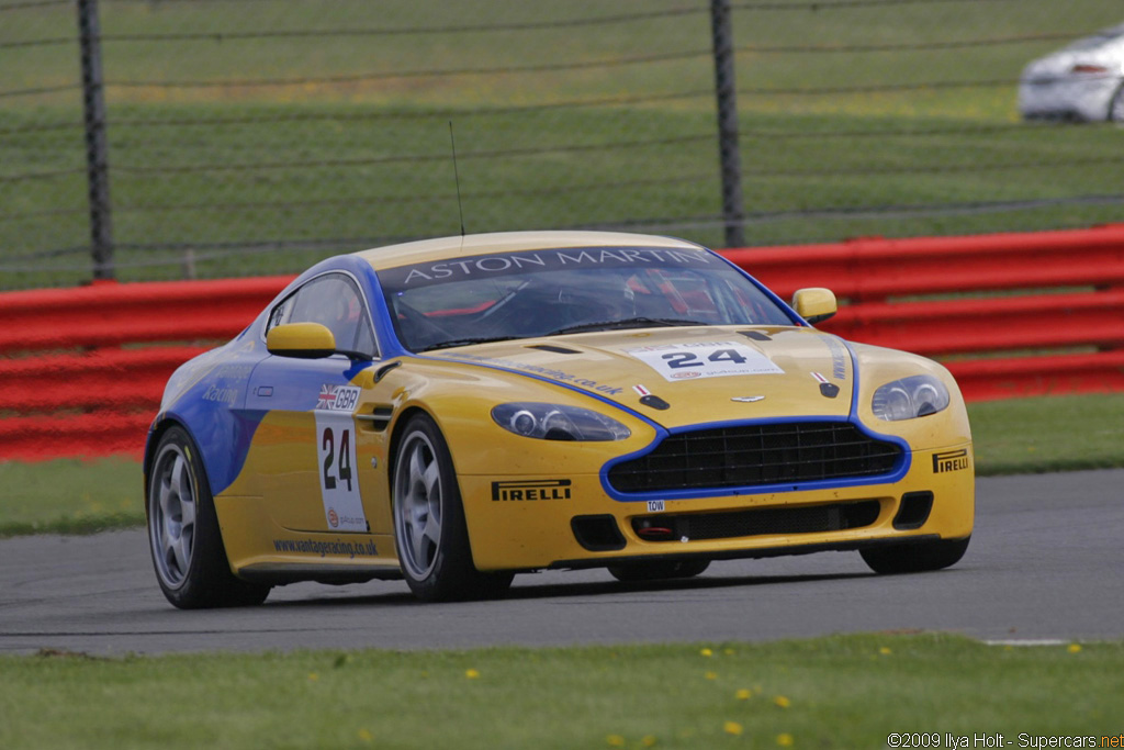 2006 Aston Martin V8 Vantage N24 Gallery