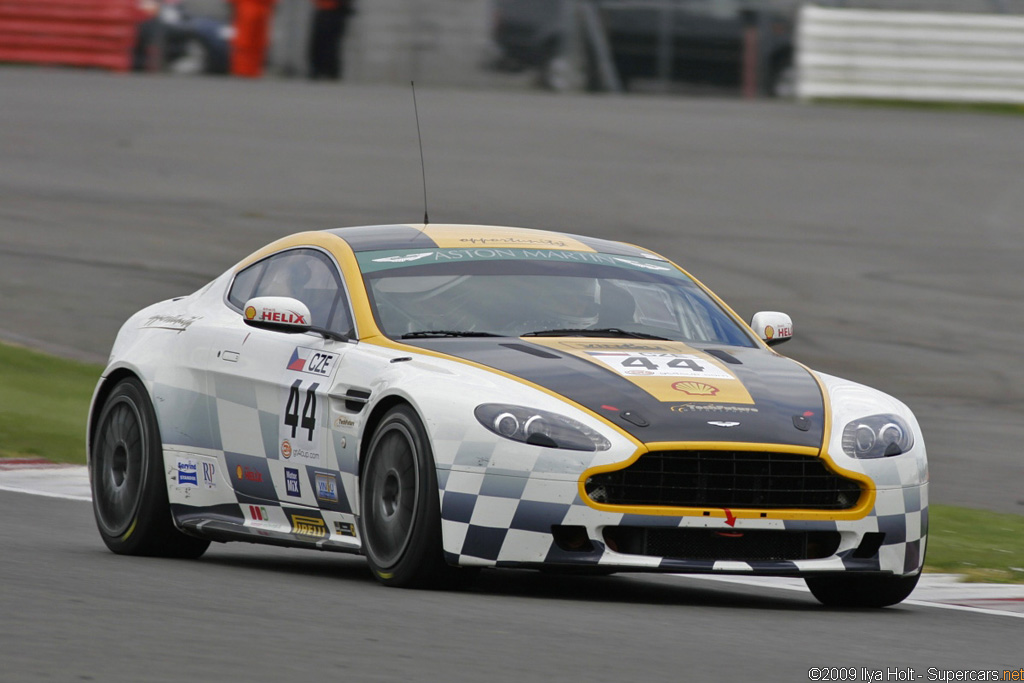 2006 Aston Martin V8 Vantage N24 Gallery