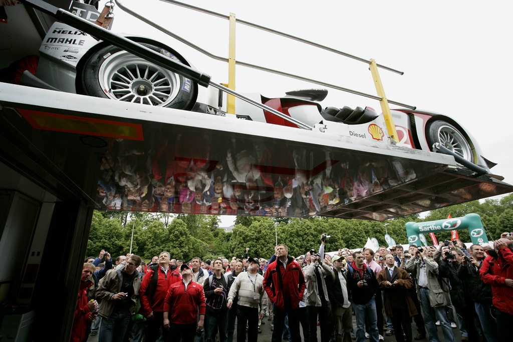 2009 Audi R15 TDI Gallery