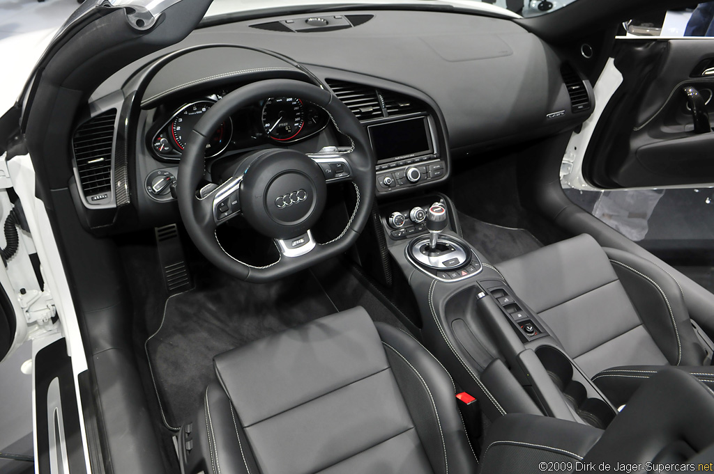 2010 Audi R8 Spyder 5.2 FSI quattro Gallery