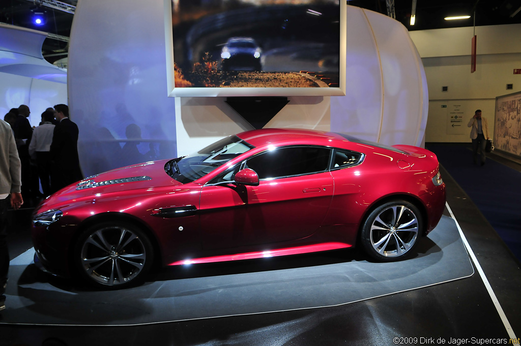 2009 Aston Martin V12 Vantage Gallery