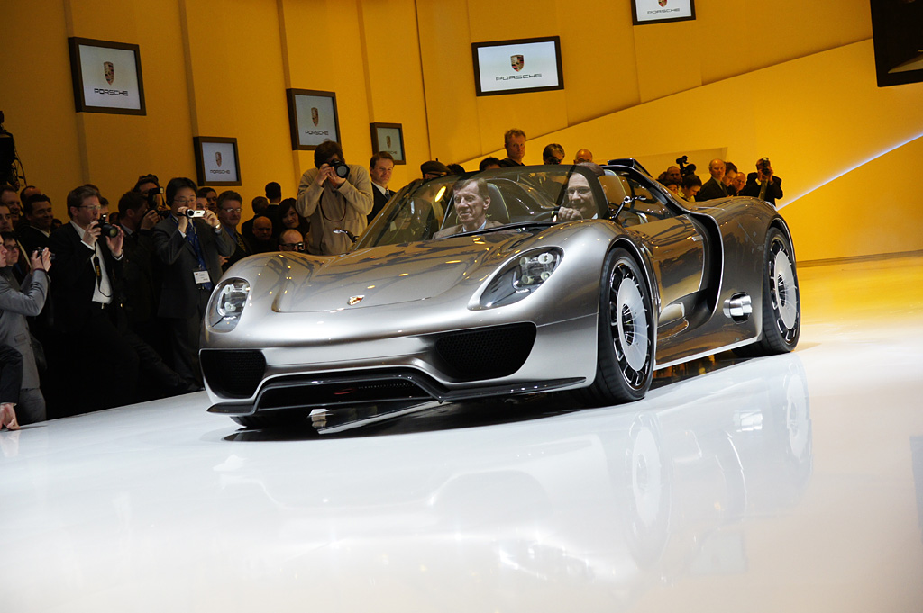 2010 Porsche 918 Spyder Gallery