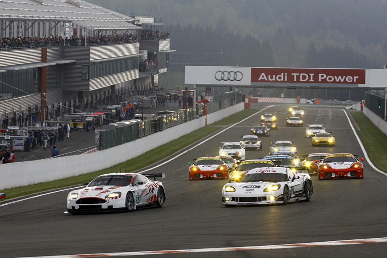 2005 Aston Martin DBR9 Gallery