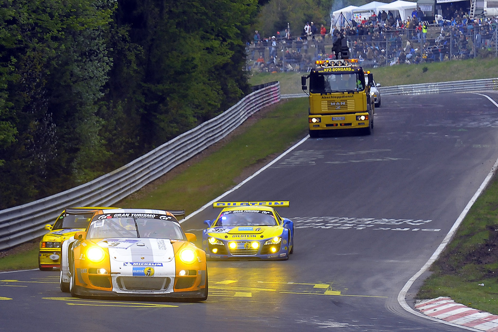 2010 Porsche 911 GT3 R Hybrid Gallery