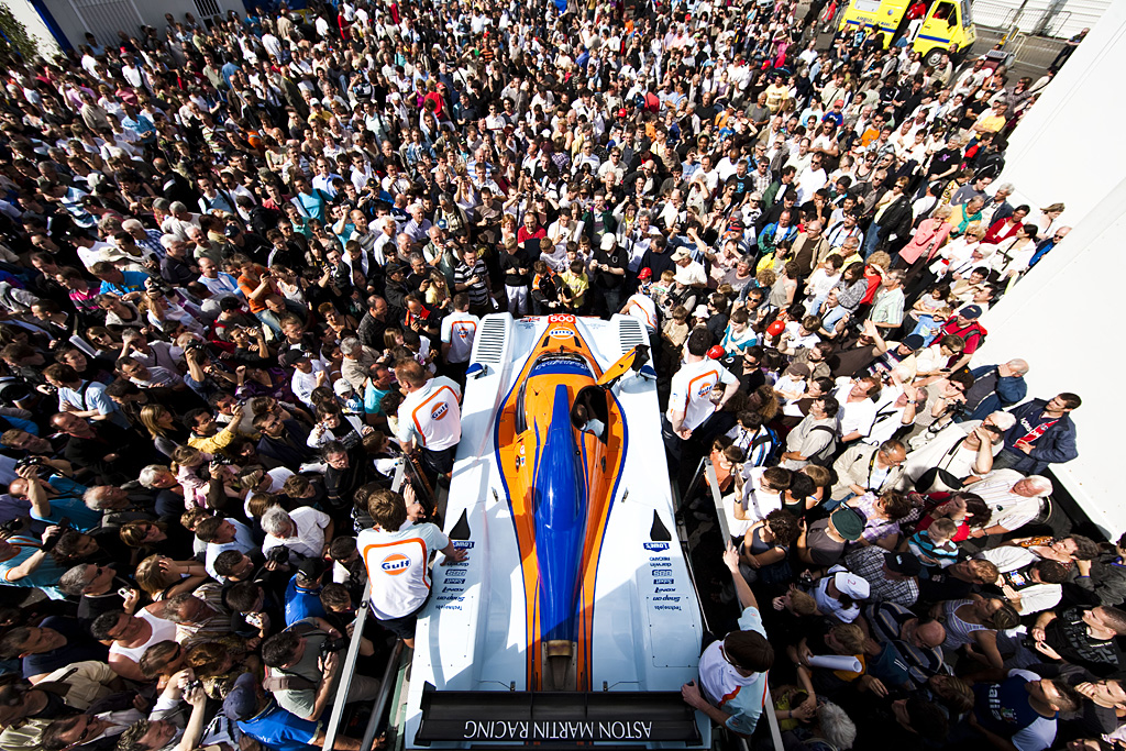 2009 Lola-Aston Martin LMP1 Gallery