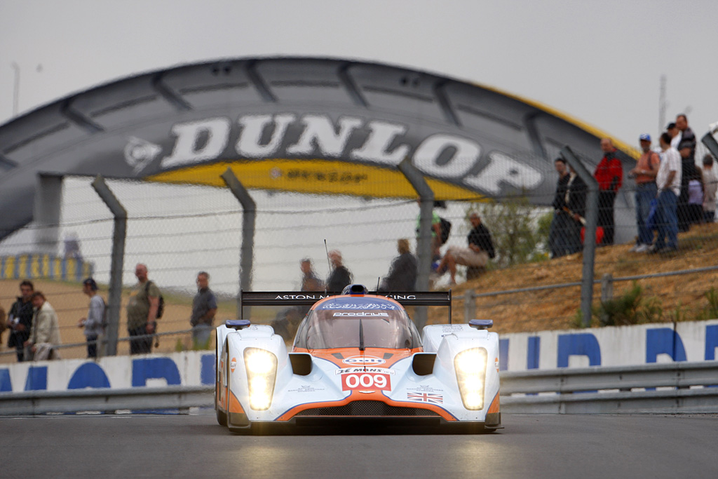 2009 Lola-Aston Martin LMP1 Gallery