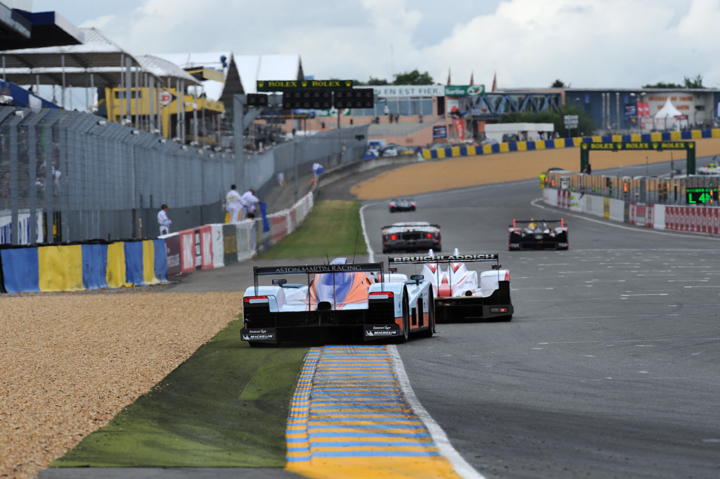 2009 Lola-Aston Martin LMP1 Gallery