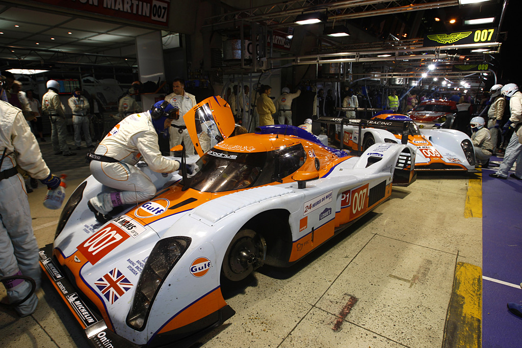 2009 Lola-Aston Martin LMP1 Gallery