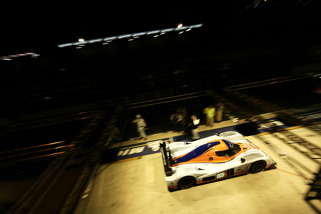 2009 Lola-Aston Martin LMP1 Gallery