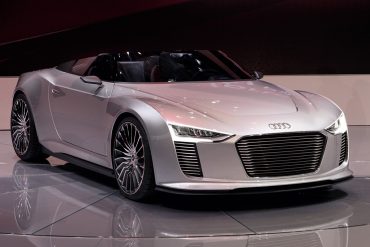 2010 Audi e-tron Spyder Gallery