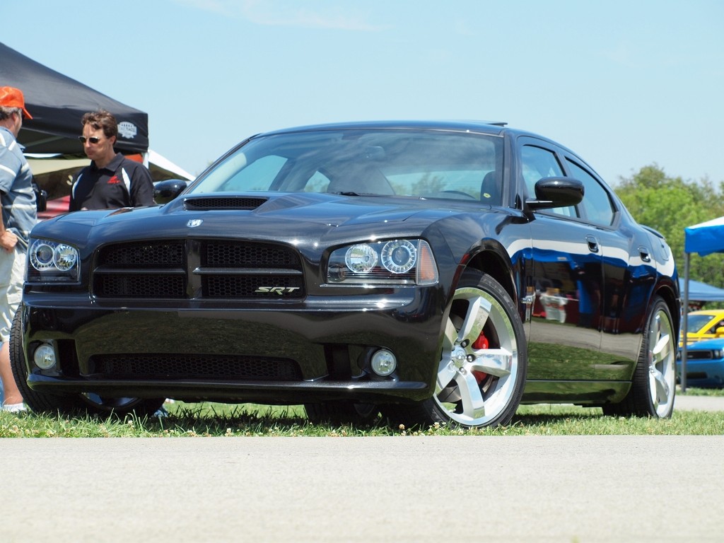 2006 Dodge Charger SRT-8 Gallery