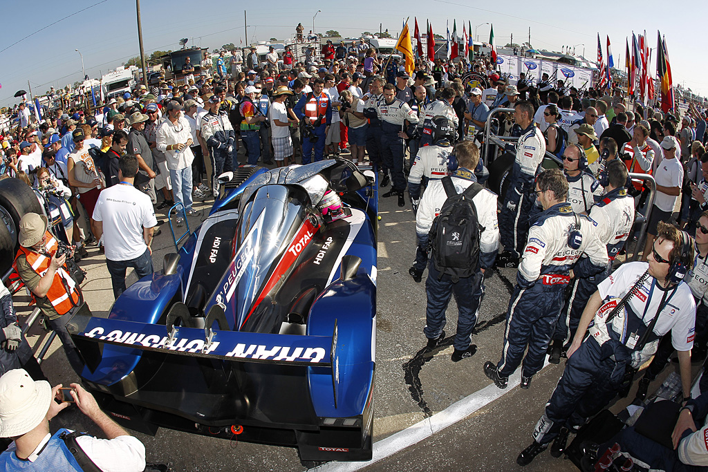 2011 Peugeot 908 Gallery