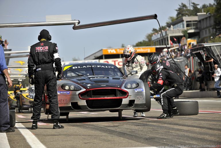2005 Aston Martin DBR9 Gallery