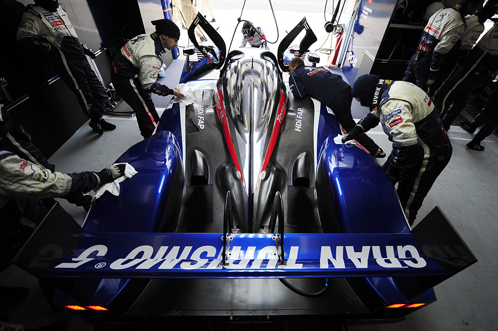 2011 Peugeot 908 Gallery