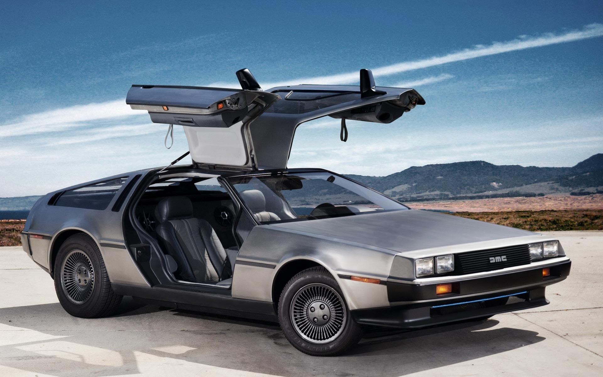 [Imagen: DeLorean-DMC-12.jpg]