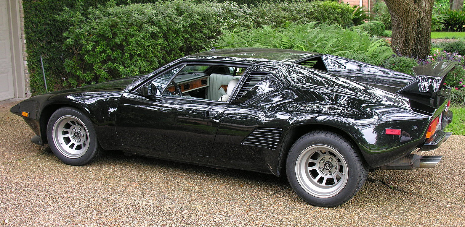 1985 De Tomaso Pantera GT5-S