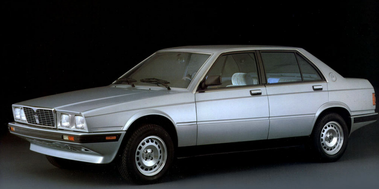 1983→1989 Maserati 425 | Maserati | SuperCars.net