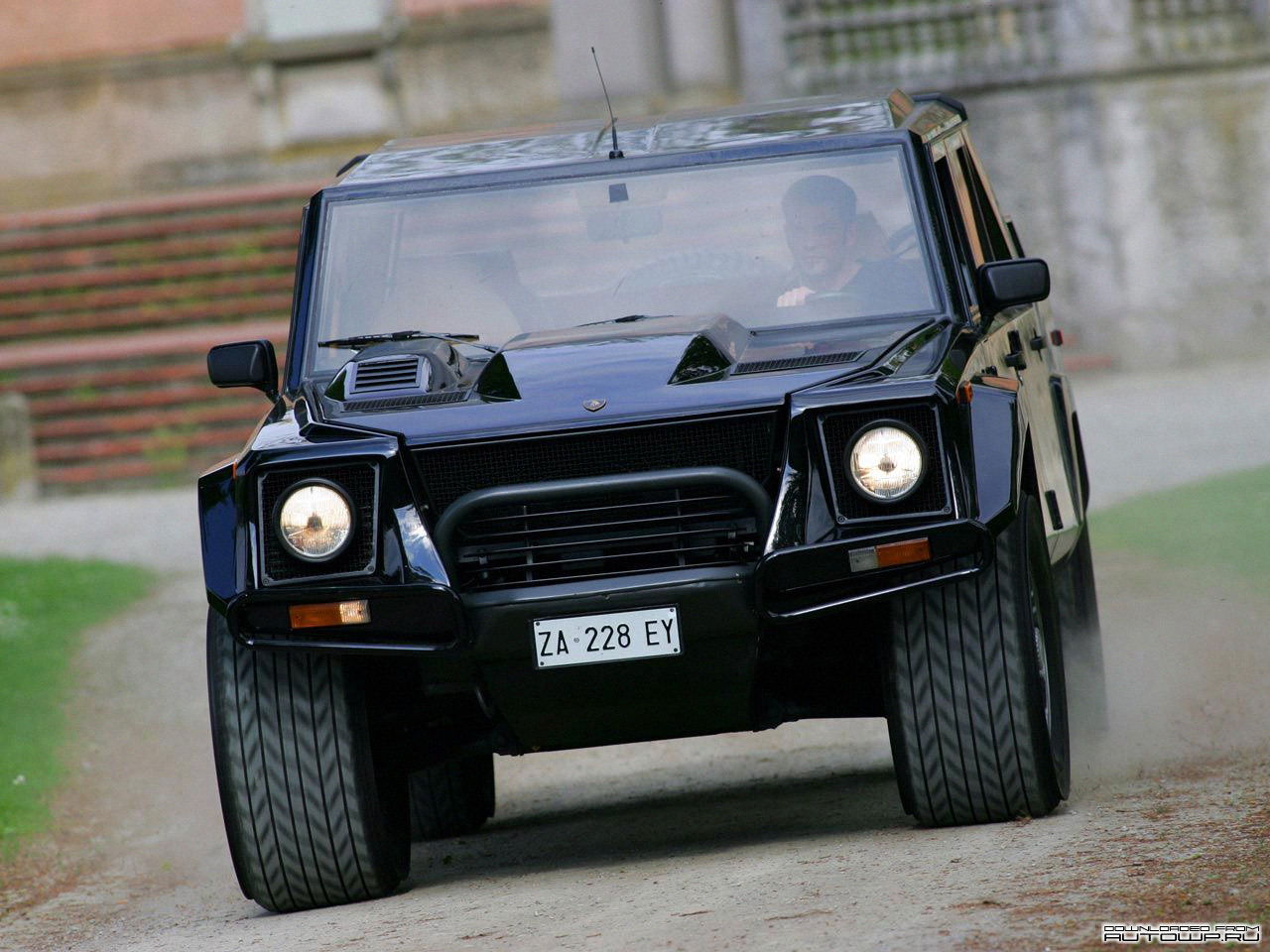 1986 Lamborghini LM002