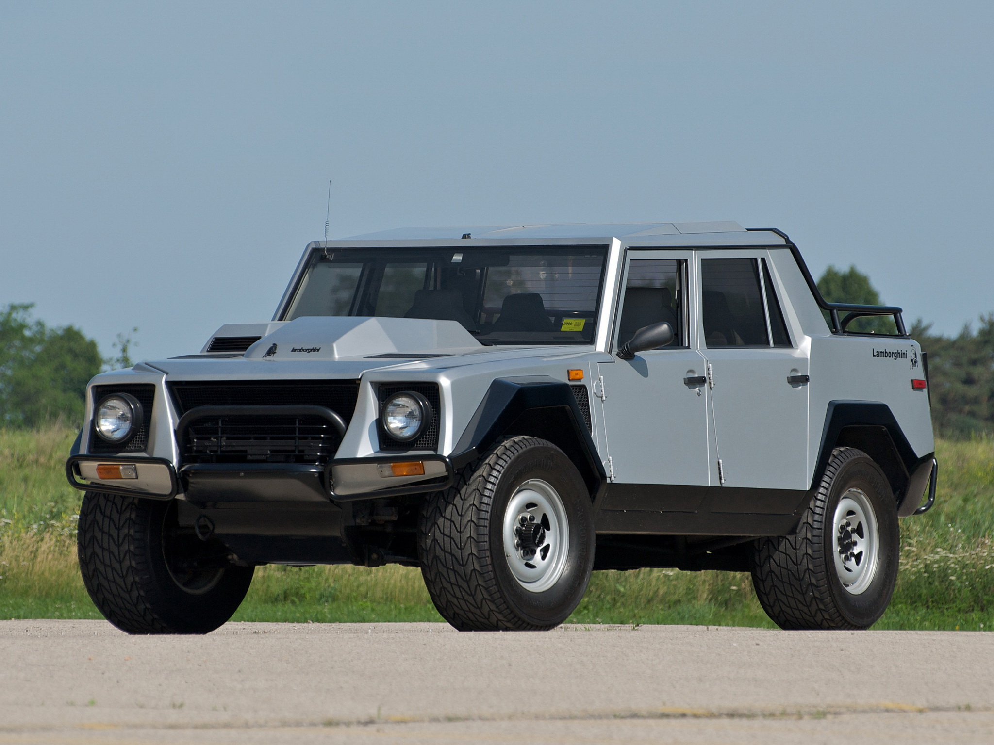 1986 Lamborghini LM002