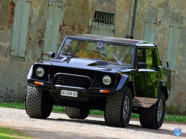 1986 Lamborghini LM002