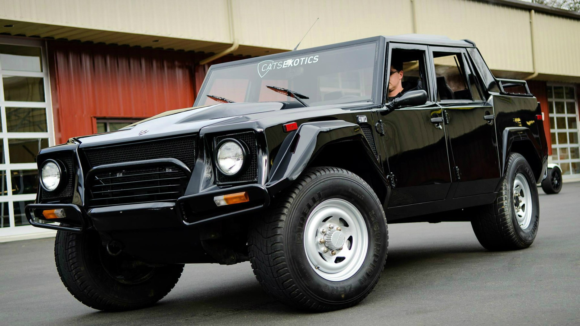 1986 Lamborghini LM002