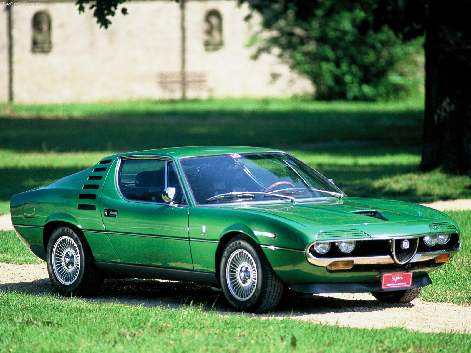 Alfa-Romeo-Montreal