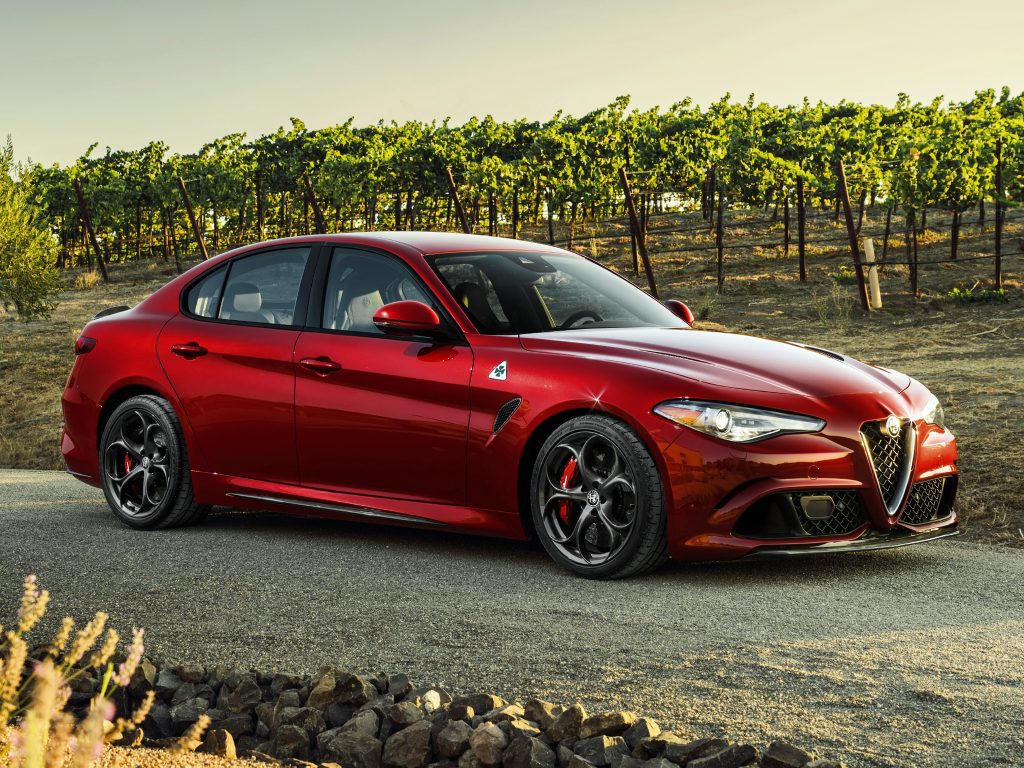 Alfa Romeo Giulia Quadrifoglio 2016 super saloon sportscar