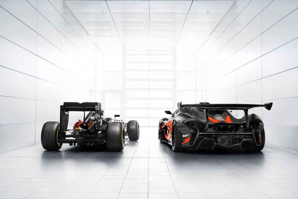 mclaren p1 and Mclaren F1 race car