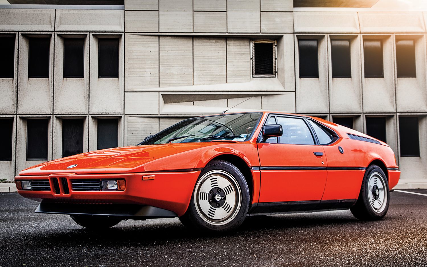 BMW M1 Red