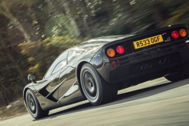 McLaren F1 Nineties 1990 supercar hypercar