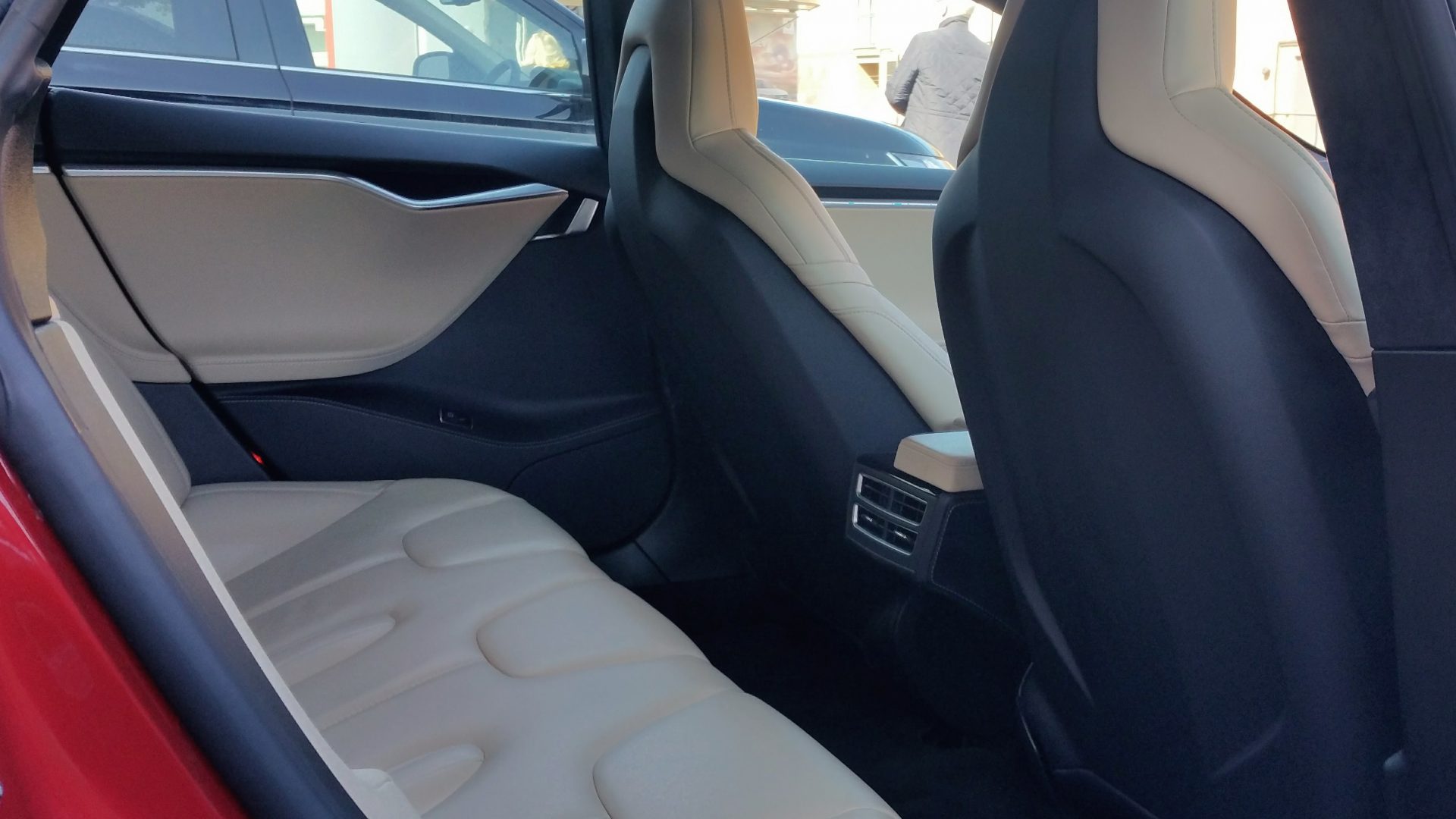 Tesla Model S Rear Seat Interior | Photo Credit Jack Matthews McMotorsCars.Blogspot.co.uk