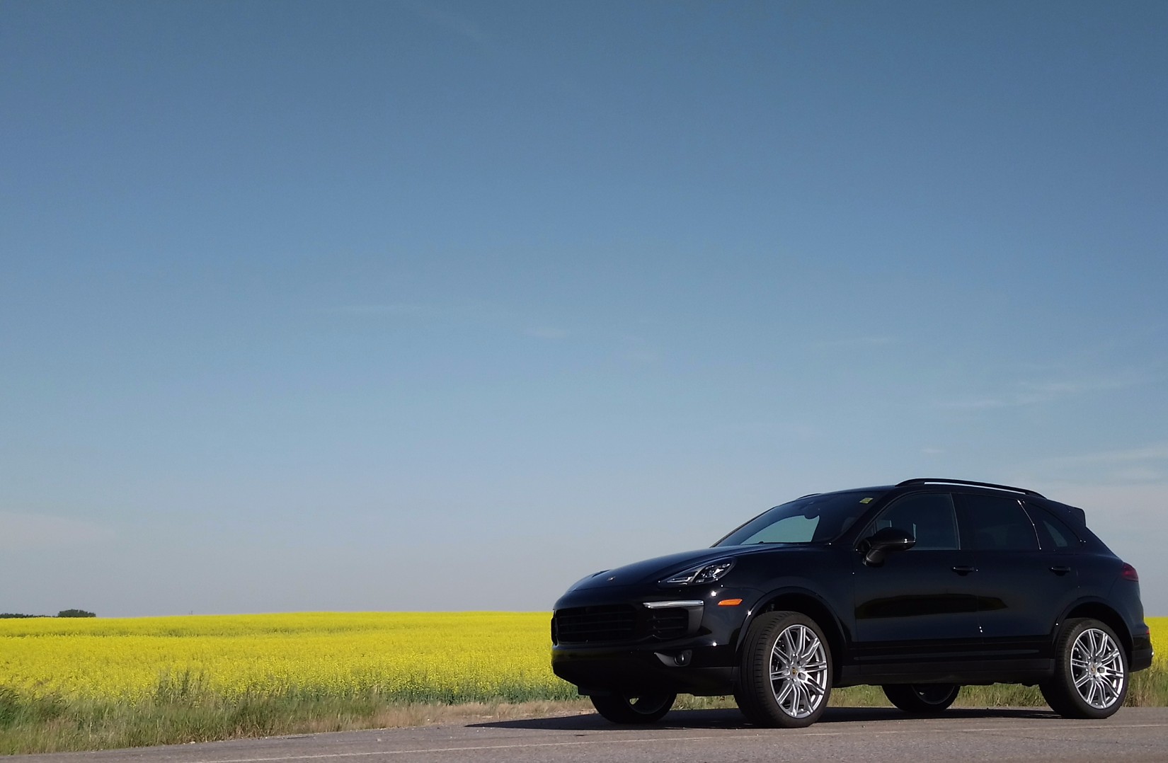 2017 Porsche Cayenne Platinum Edition