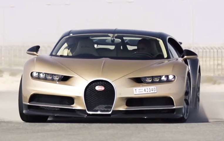 Chris Harris Reviews the 1500 hp Bugatti Chiron