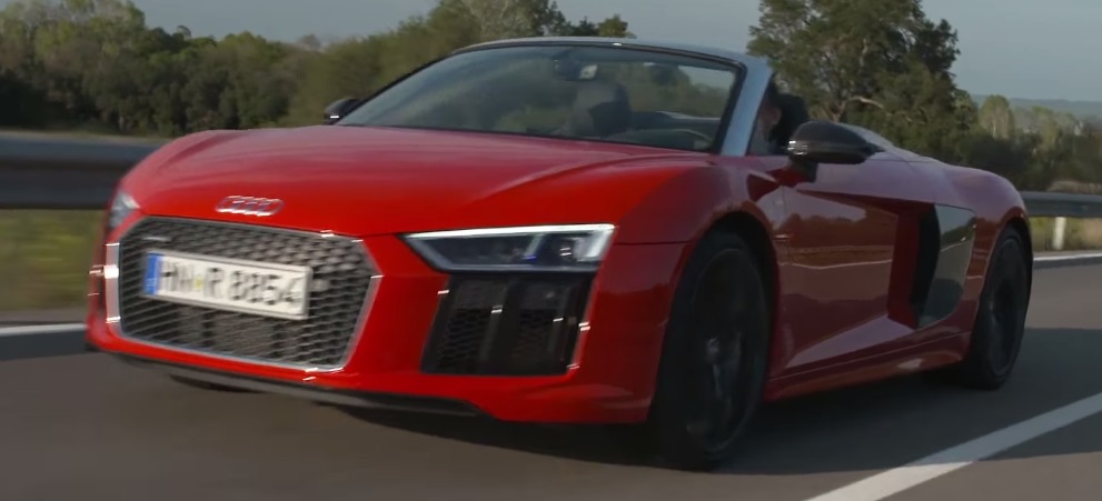 The 2017 Audi R8 Spyder V10 is so Loud