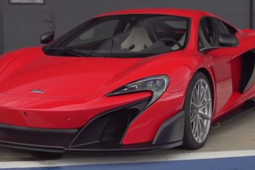 McLaren 675LT Showing Off at the Silverstone