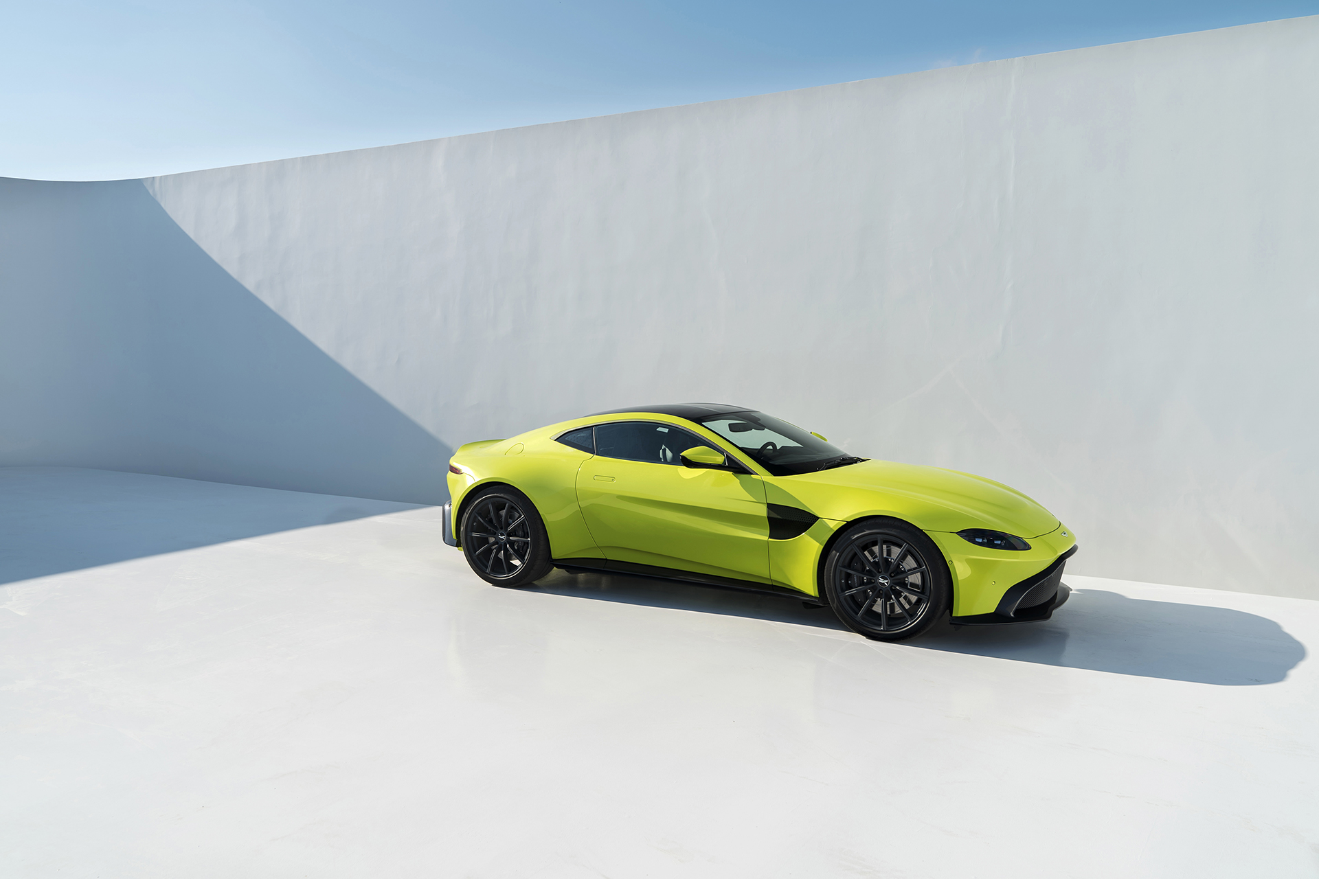 New Aston Martin Vantage Side Angle