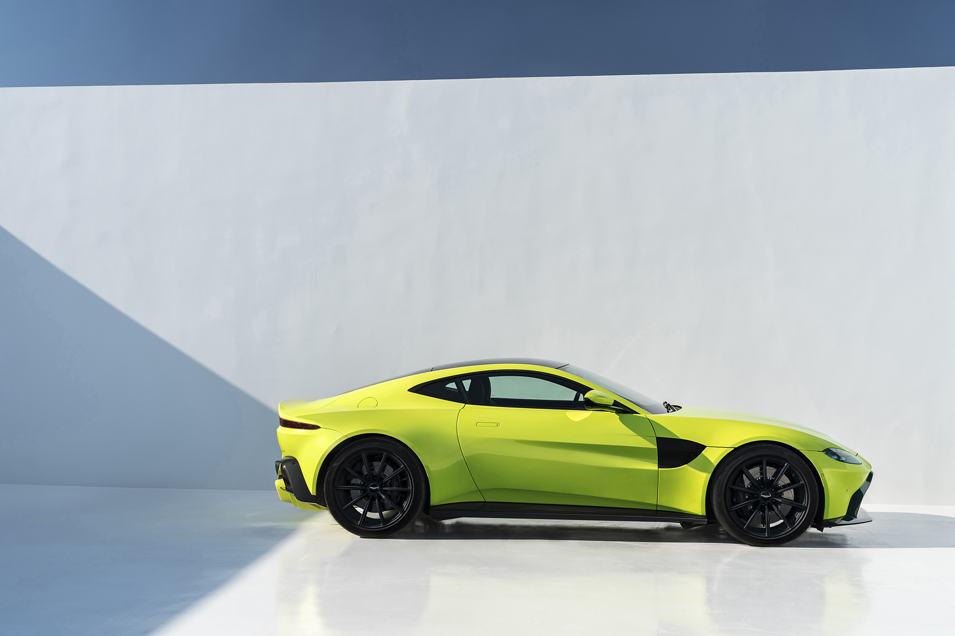 New Aston Martin Vantage Side View