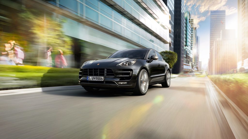 Porsche Macan Turbo (With Performance Package)