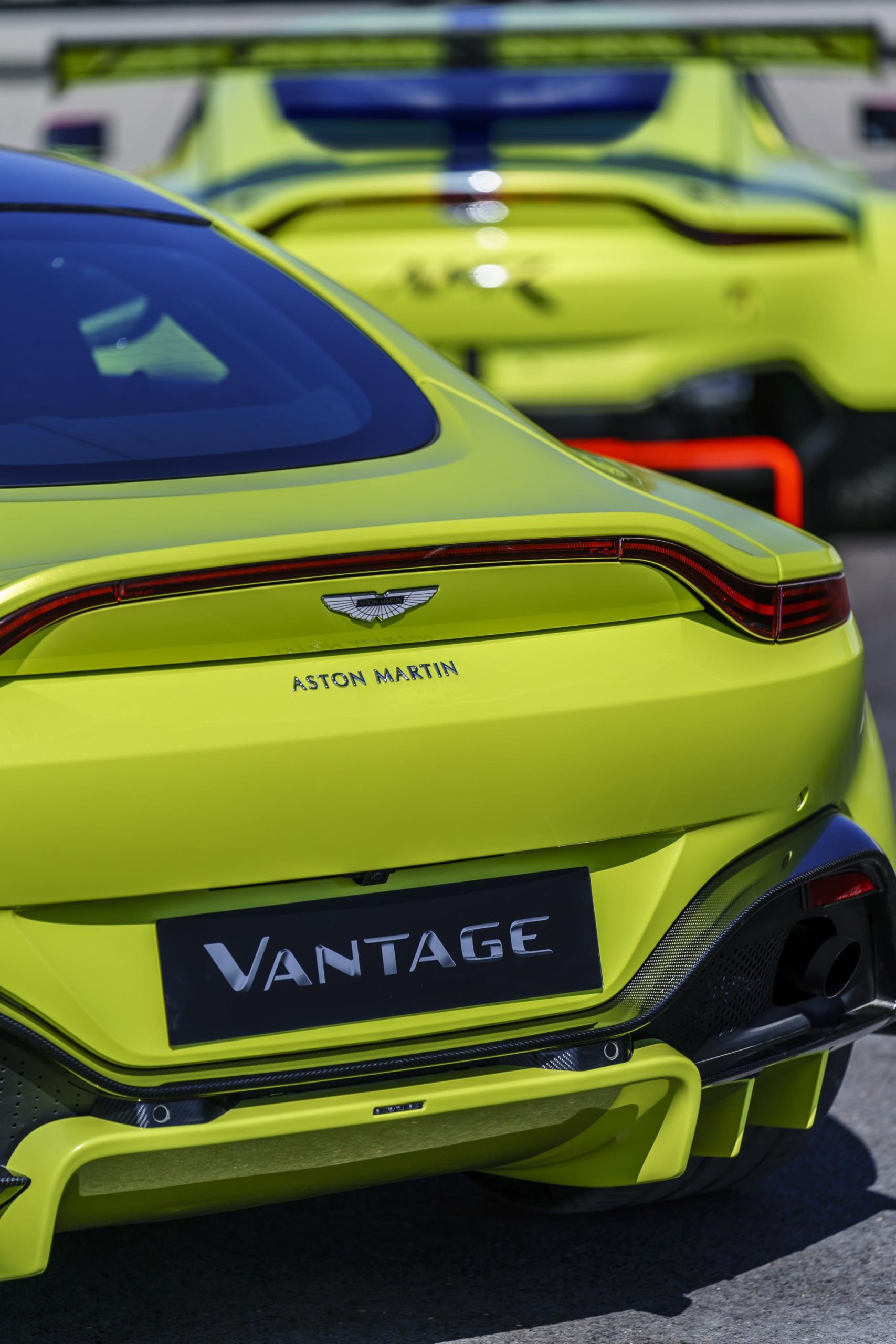 10- GTE Aston Martin Racing Vantage