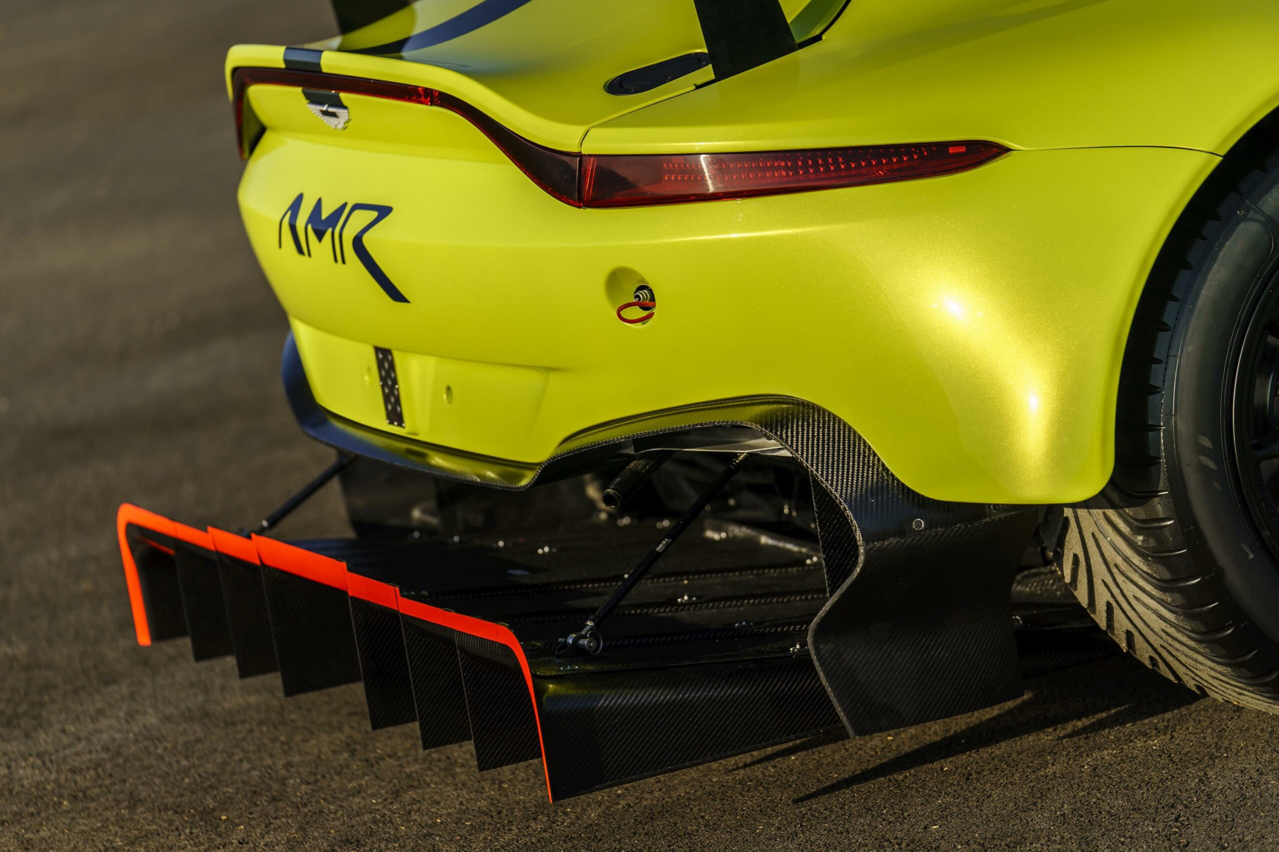 3- GTE Aston Martin Racing Vantage