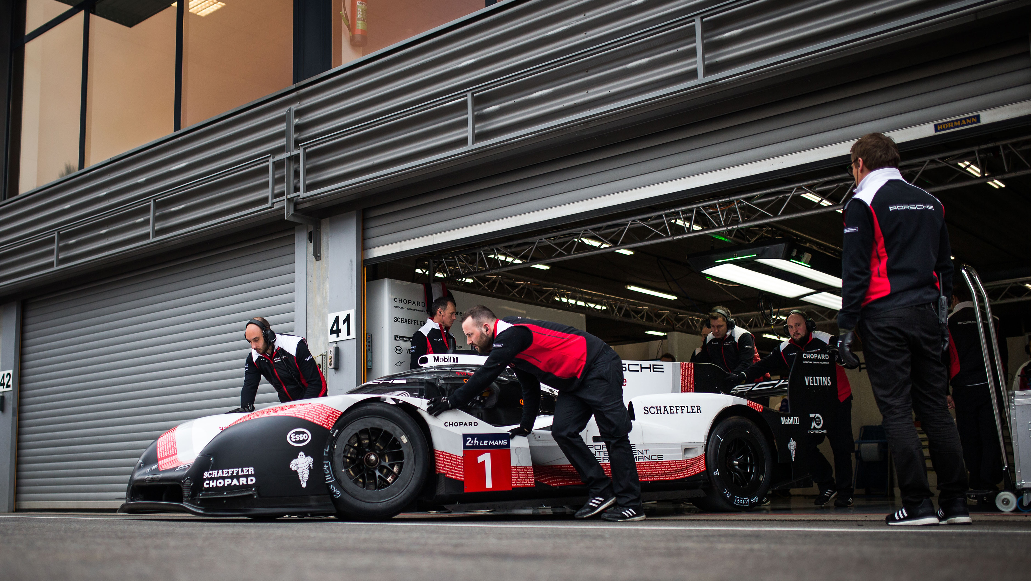 Porsche 919 Hybrid Evo Going Faster Than A Formula 1 Car