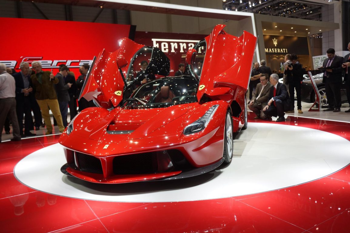 la ferrari price