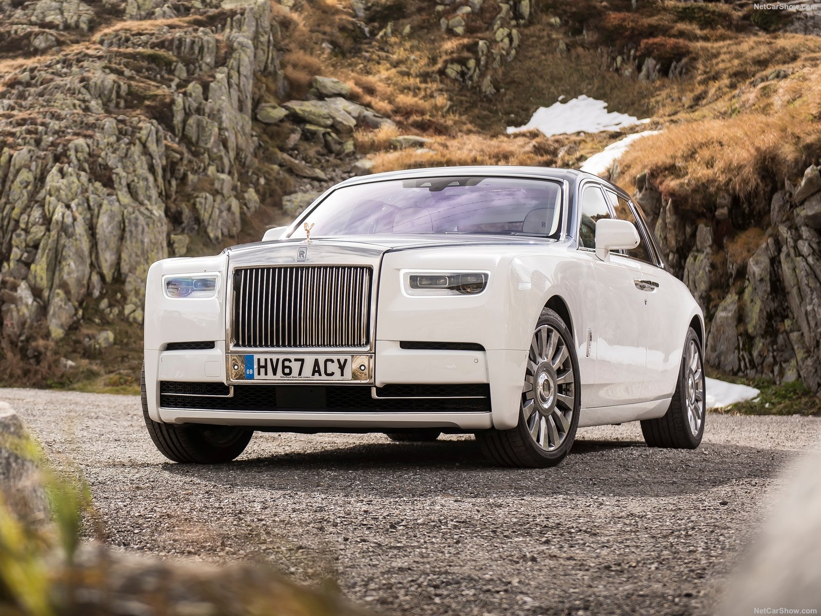 Роллс отзывы. Rolls Royce Phantom. Rolls Royce Phantom 8 EWB. Rolls Royce Phantom 7. Новый Rolls Royce Phantom.