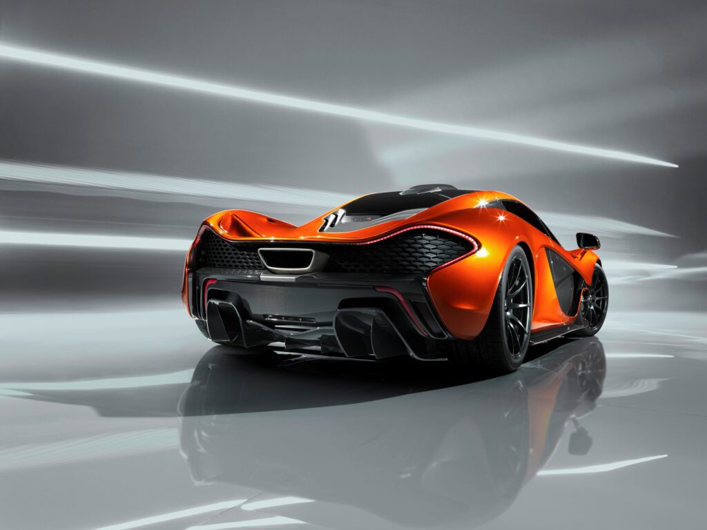 03 McLaren P1